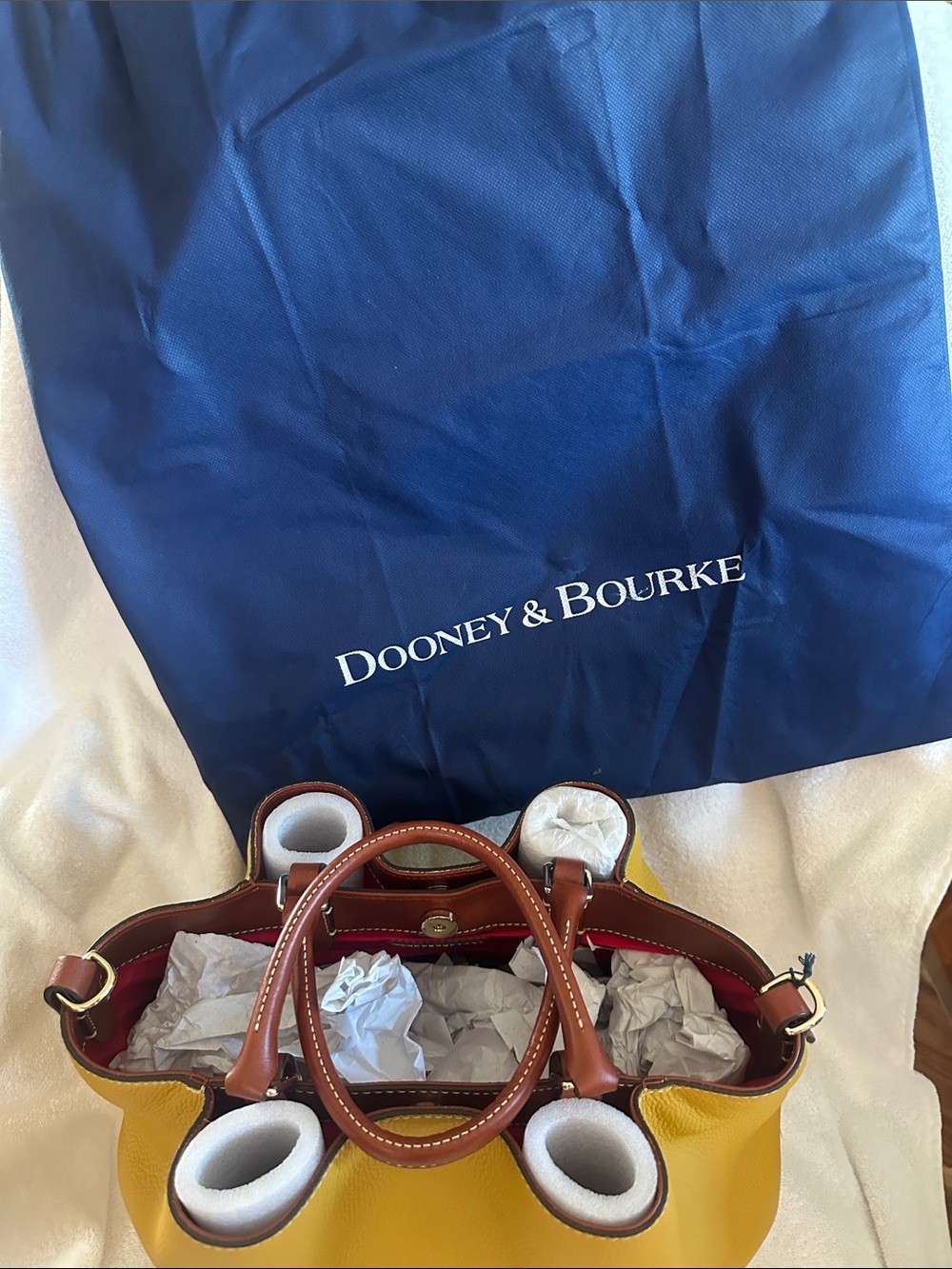 DOONEY & Bourke Lg Barlow Mustard❤️